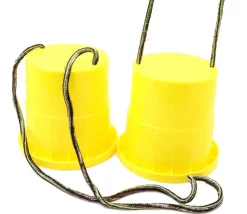 Mini échasses enfant en plastique coloré