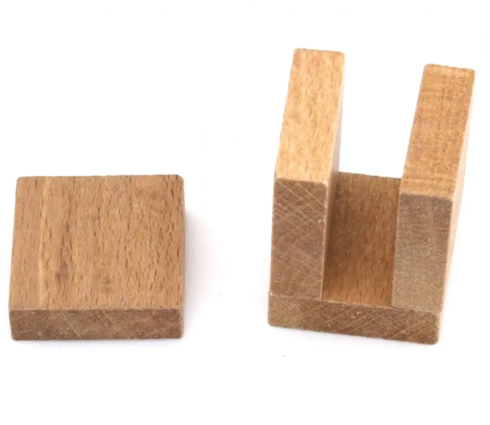 Pavé 34 x 34 x 10 mm jeton bois naturel carré épais