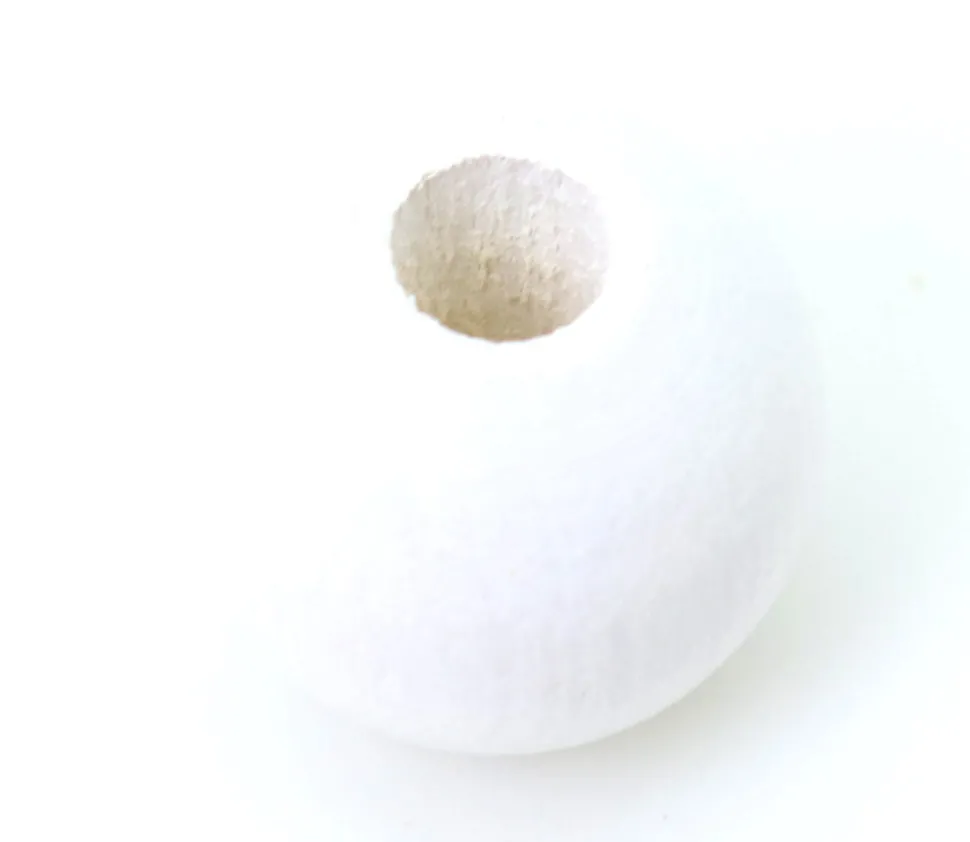 Perle bois couleur blanche de 2 cm trou de 7 mm unité
