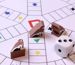 Pion Aigle marron en bois 15 x 15 x 10 mm