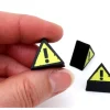 Pion en bois triangle danger 16 x 18 x 10 mm