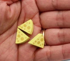 Pion Fromage en bois 16 x 15 x 5 mm