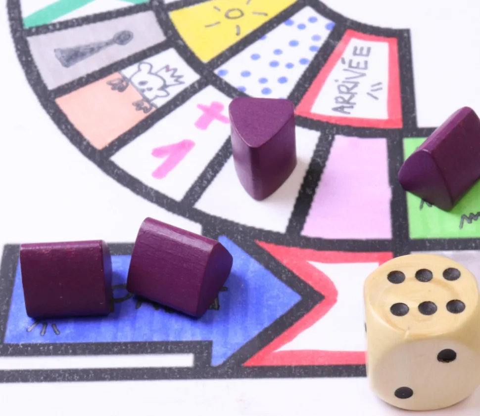 Pion hutte / tente en bois violet 12 x 11 x 10 mm