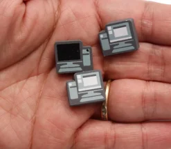 Pion Ordinateur en bois 14 x 15 x 5 mm