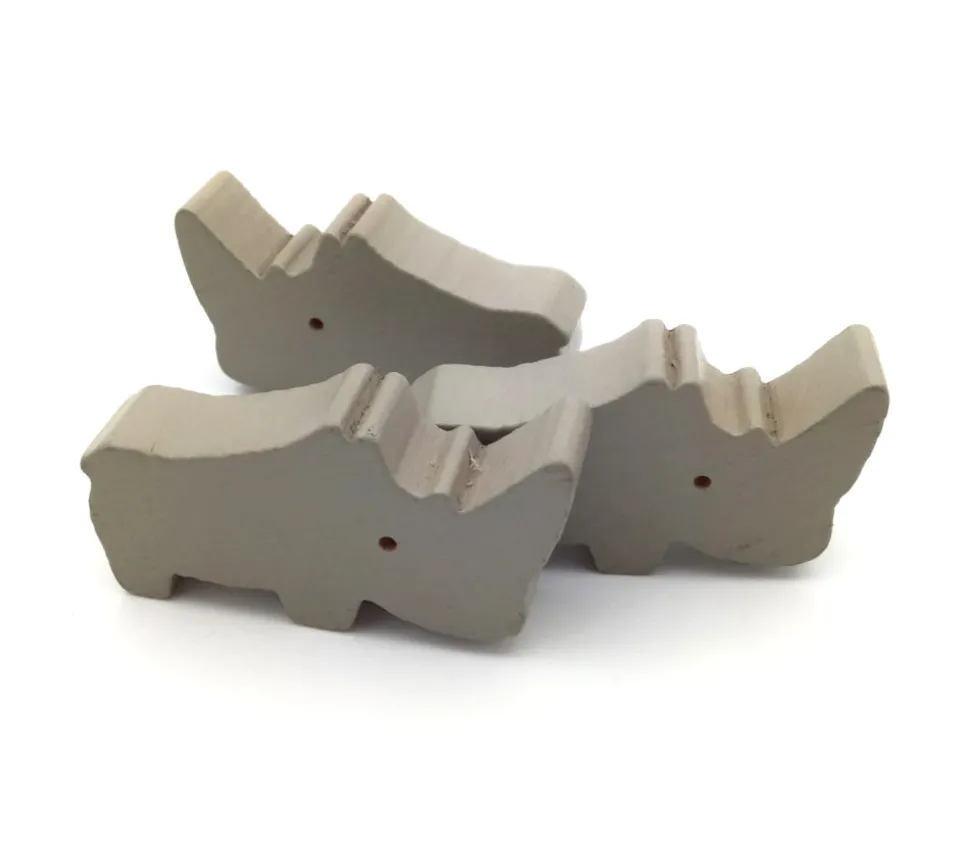 Pion rhinocéros gris en bois pour jeu 50 x 30 x 12 mm