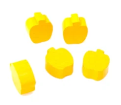 Pomme en bois jaune or de 16x18x8 mm