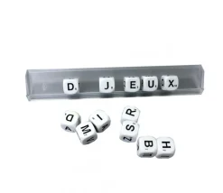 Portes lettres ou jetons rummy, scrabble en plastique transparent chevalet