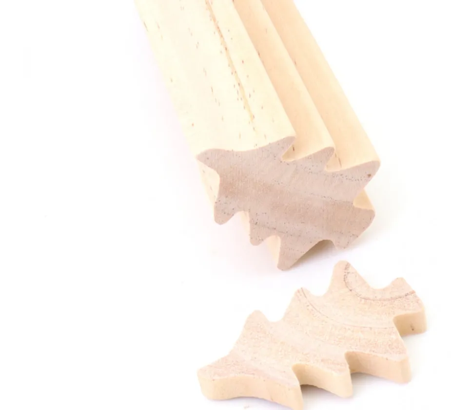 Sapin en bois naturel à découper moulure 15 cm