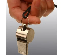 Sifflet d'arbitre pour organiser vos jeux avec cordon