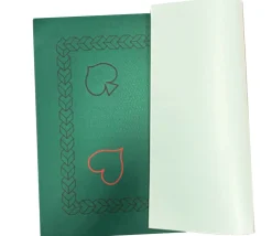 Tapis cartes 48 x 70 cm vert décor atouts feutrine dos latex