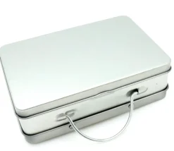 Valisette boite métal avec anse 120 x 80 x 35 mm